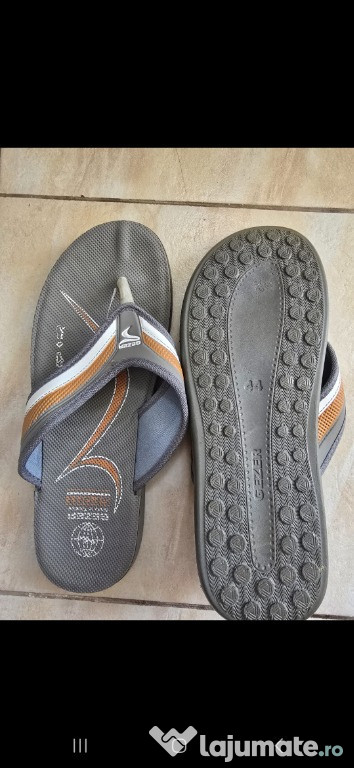 Slapi pentru barbati, stare buna, marimea 44 (Lungime pe interior 29