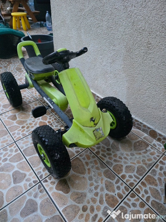 Kart cu pedale copii