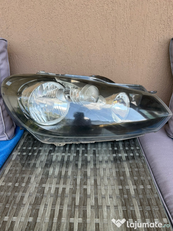 Vând Far vw golf 6 , original marca Valeo