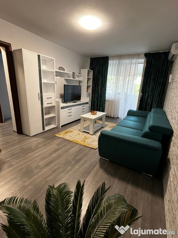 Apartament cu 2 camere de inchiriat zona Gara de Est, loc parcare