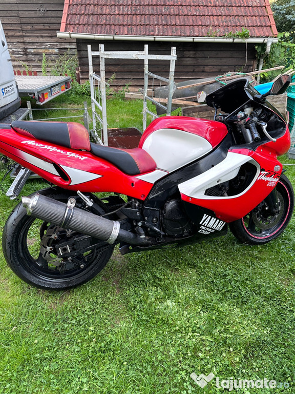 Yamaha yzf 1000 r thunderace