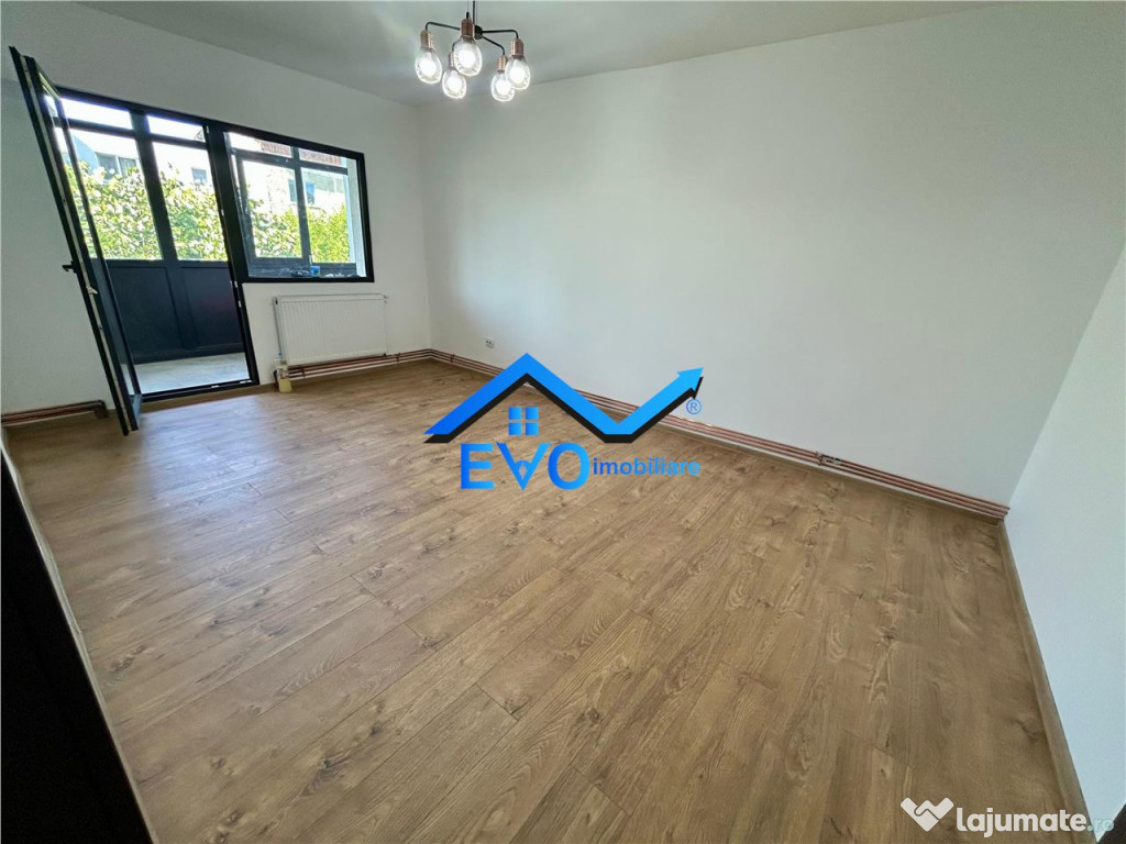 Apartament de cu 3 camere, decomandat, etaj intermediar, Da
