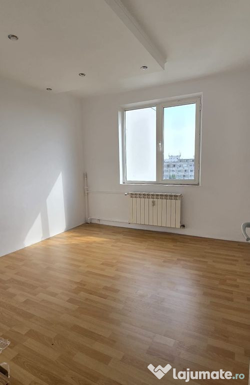 Apartament 4 camere Soseaua Berceni / Piata Sudului