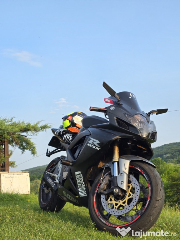 Vând GSX-R K7/K8
