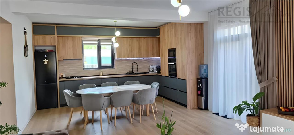 CASA CU 4 CAMERE, HALCHIU