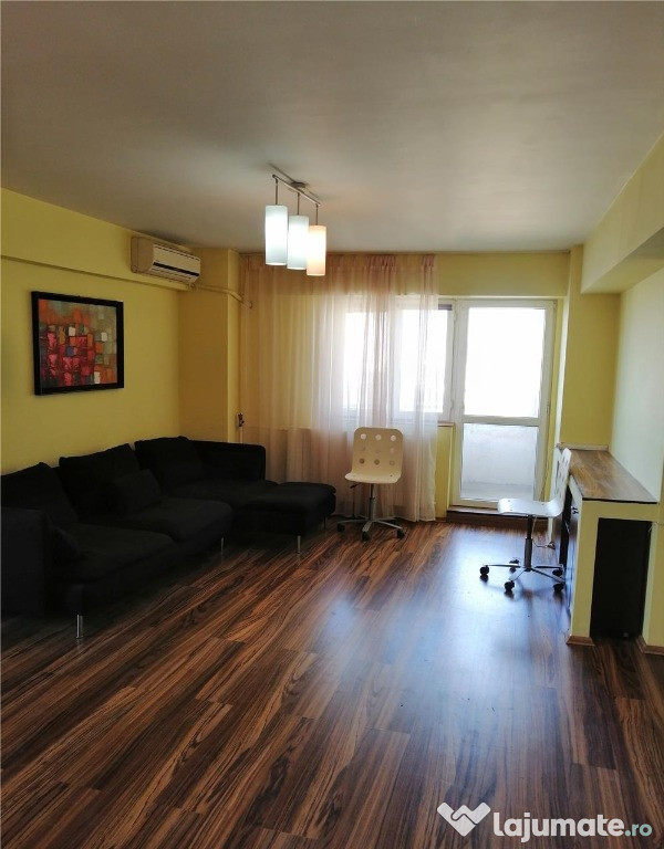 Apartament 3 camere Nerva Traian