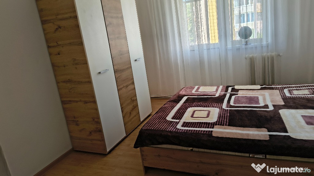 Apartament 4 camere de inchiriat