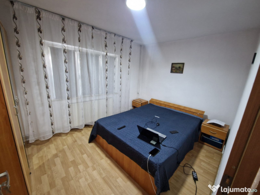 Apartament 3 camere spatios si luminos ,suprafata totala 68,