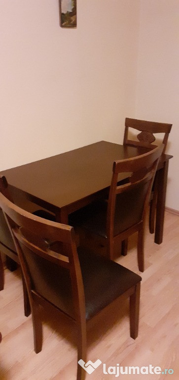 Vand masa furniruita maron cu 4 scaune stare buna 780 lei