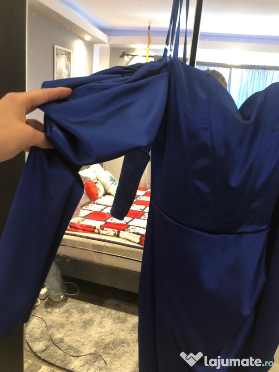 Vand rochițe , diferite modele