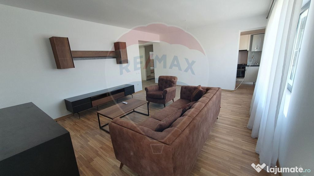 Apartament cu 2 camere, 70 mp V4