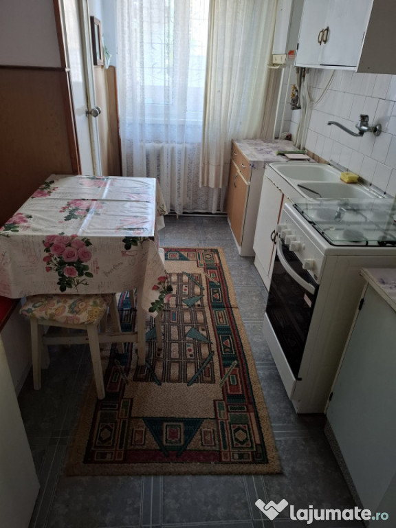 Apartament 2 camere Precista - locație foarte buna