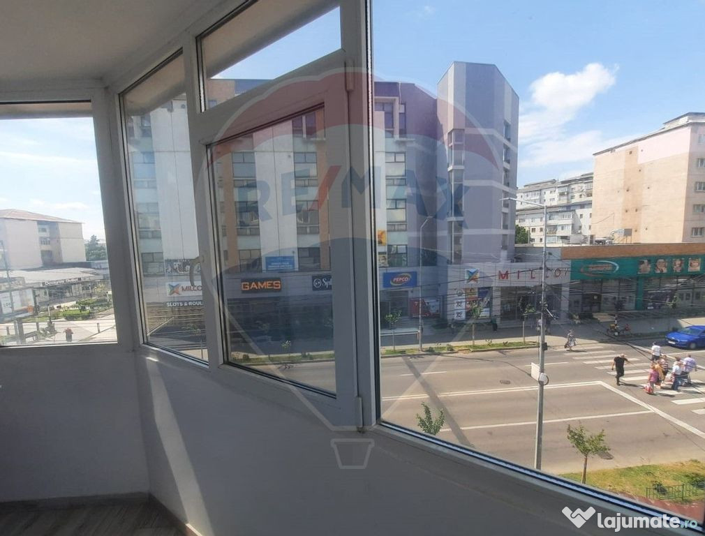 Apartament cu 4 camere zona ULTRACENTRALA