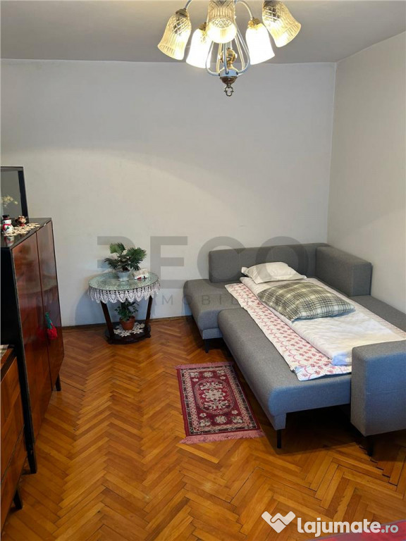 Apartament 3 camere etajul 1