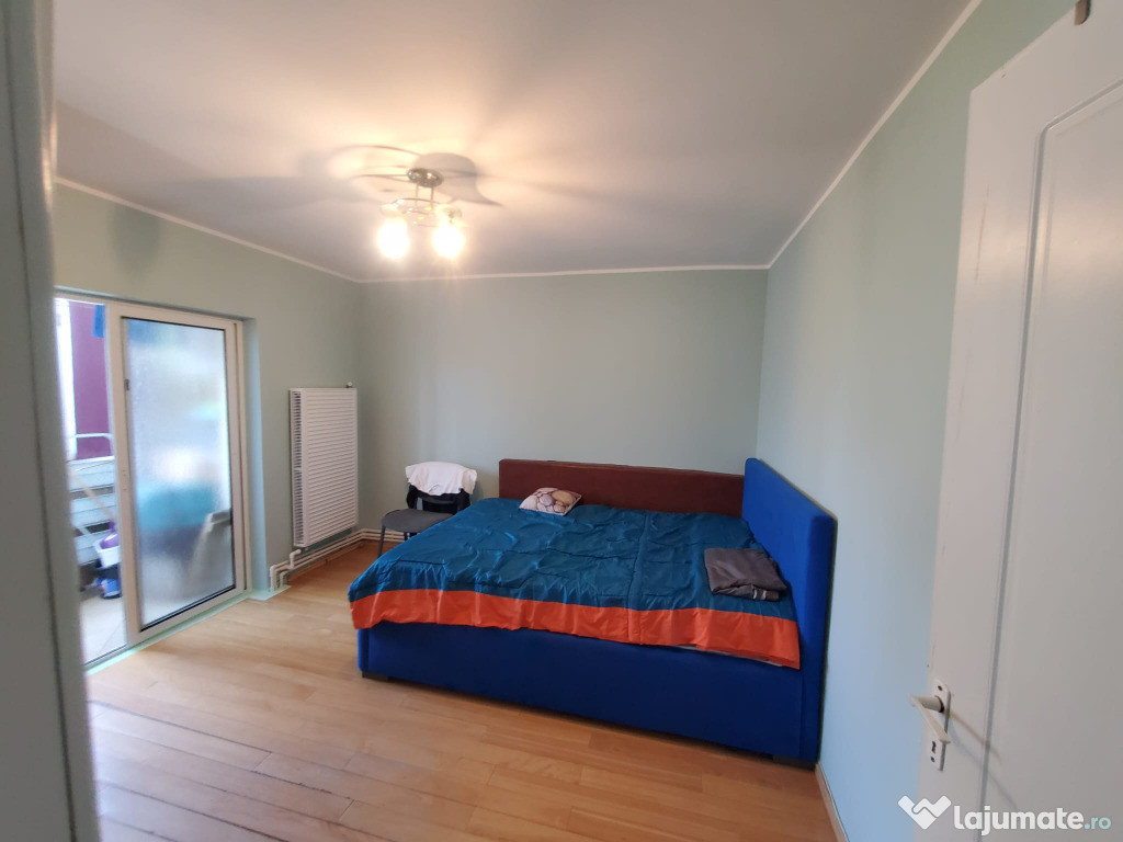 Vanda apartament 3 camere, decomandat, 2 balcoane, 2 bai, 4/4