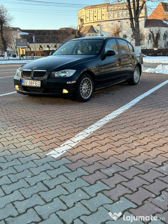 Dezmembrez BMW E90 320i