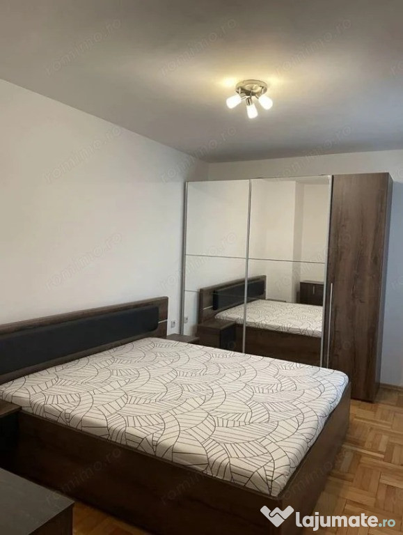 3 camere in zona Lipovei