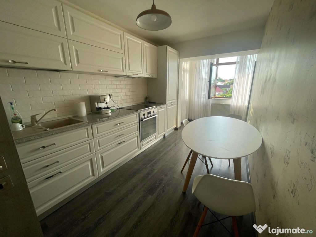 Apartament 3 camere de inchiriat – Mazepa, zona Agentia...