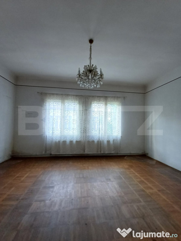 Casa renovabila, 6 camere in zona Centrala