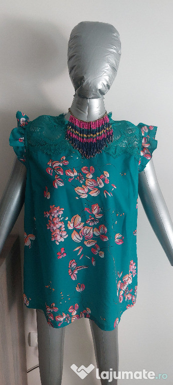 Vand bluza de dama culoare turcoaz, masura 44-46 (L).