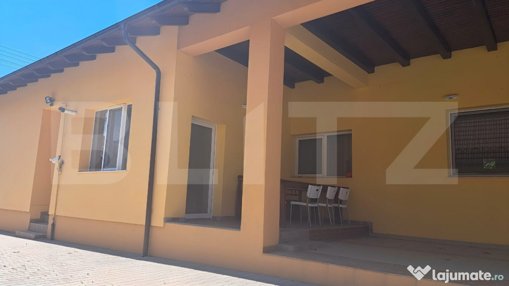 Casa 500 mp, spatiu comercial 122 mp, teren 7900mp - Botizu