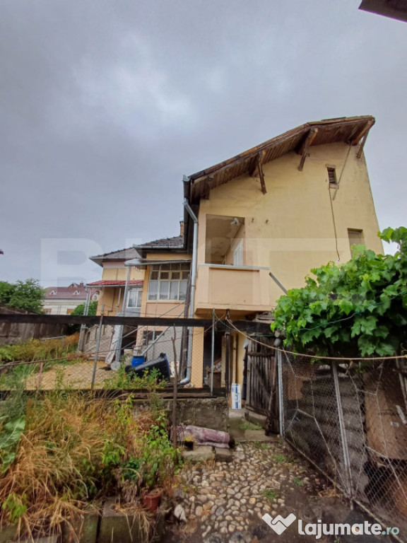 Casa renovabila, 3 camere in zona Centrala