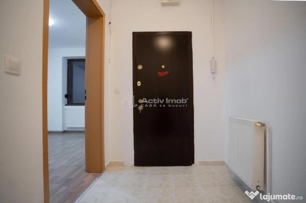 3 Camere, Spatios, Calea Calarasi, Curte comuna