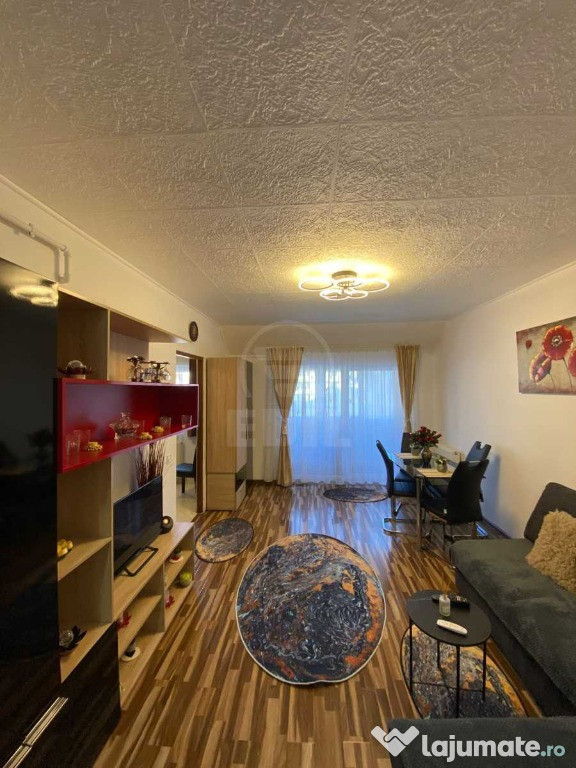 Apartament complet utilat zona Porii