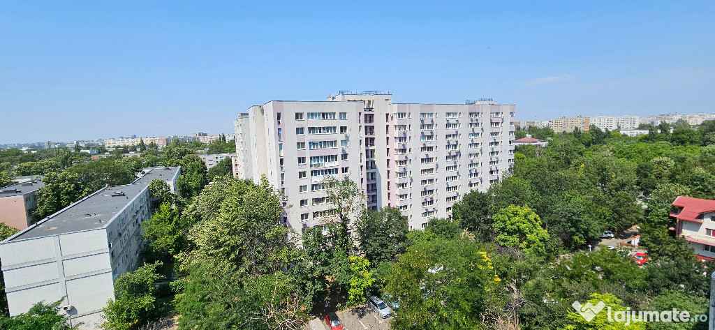 Garsonieră Titan, Prisaca Dornei, metrou Titan