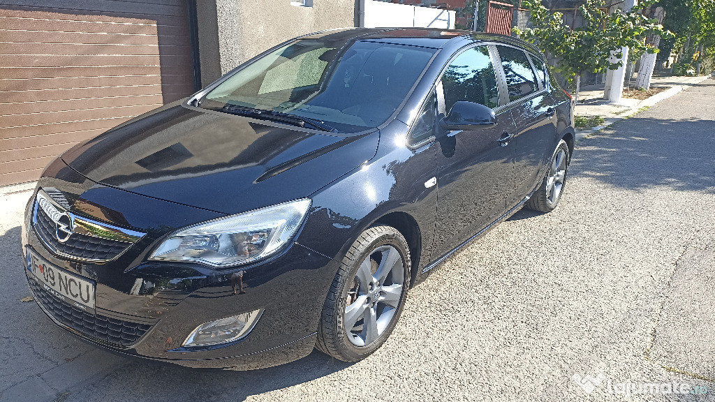 Opel Astra J pachet OPC
