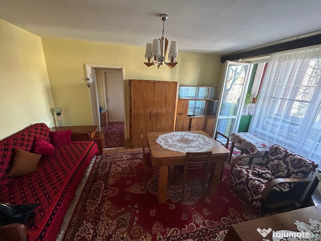 Apartament 2 camere etajul 2 Tractorul