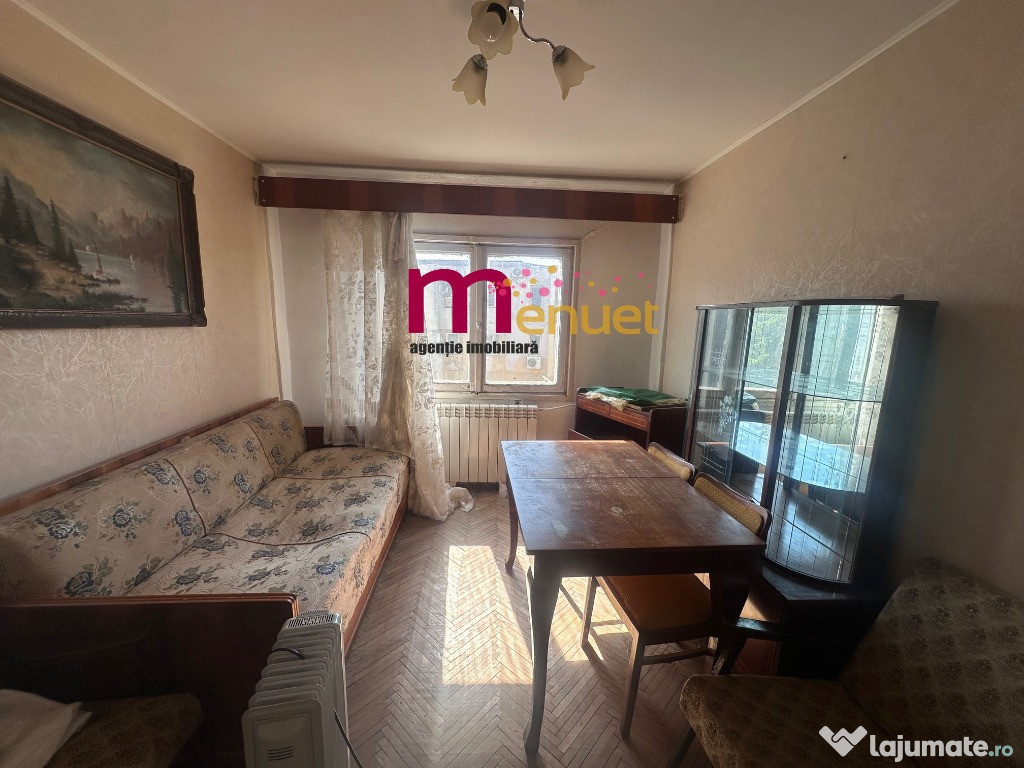 Apartament 3 camere,str.Alunisului
