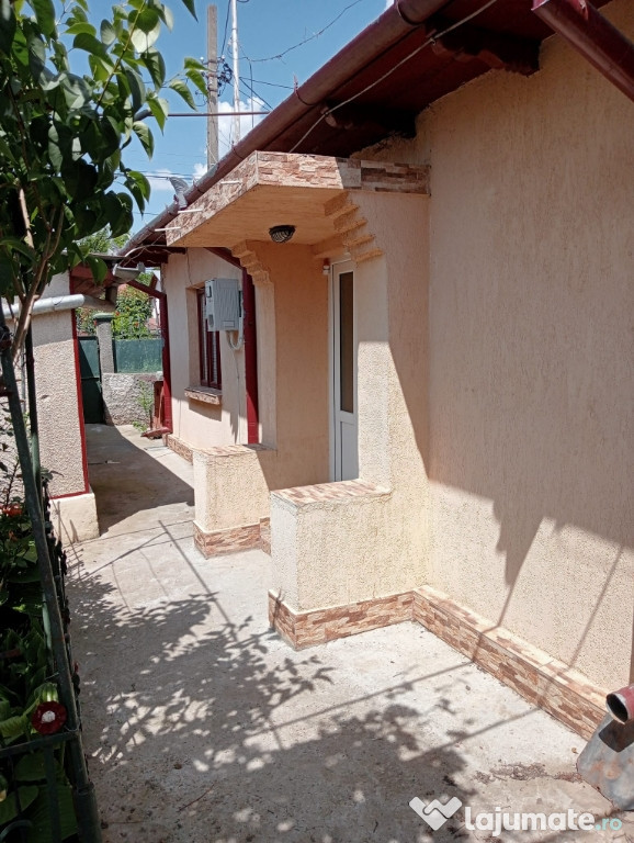 Vand casa in zona Radu Negru