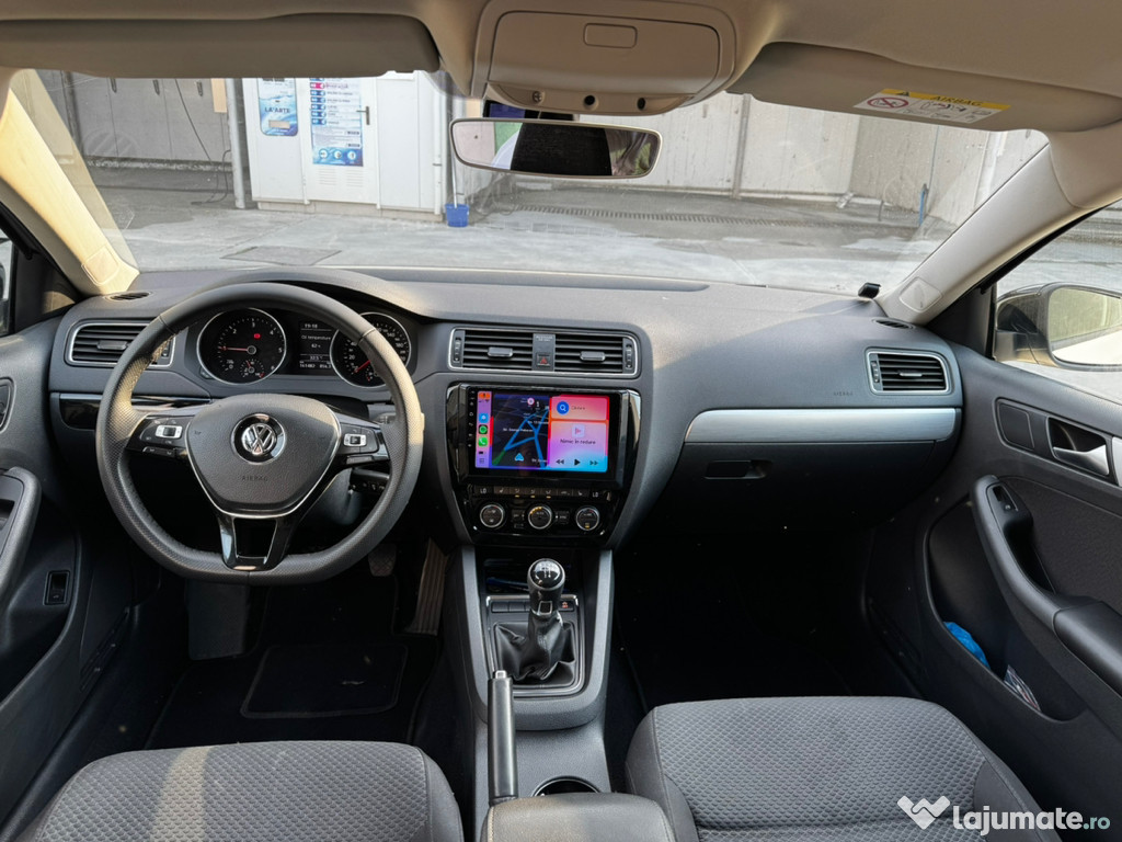 Volkswagen Jetta 2.0 TDI 110 CP | Euro 6 | Cutie Manuală |