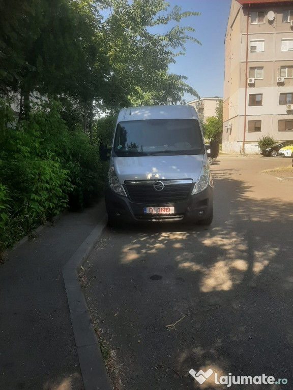 Vând duba cu frigider