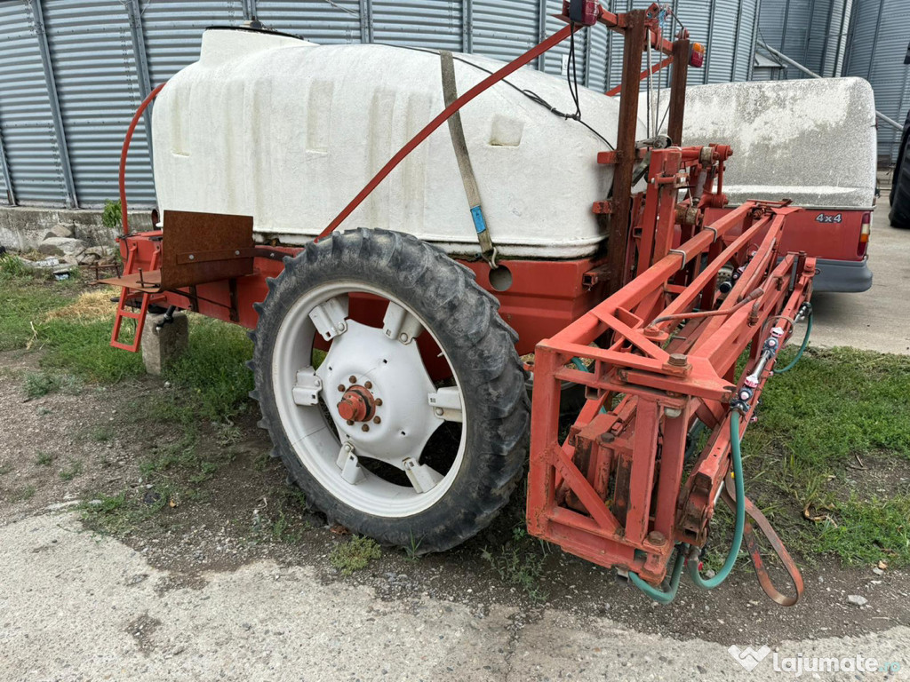 Mașină de erbicidat tractată – 2500 L