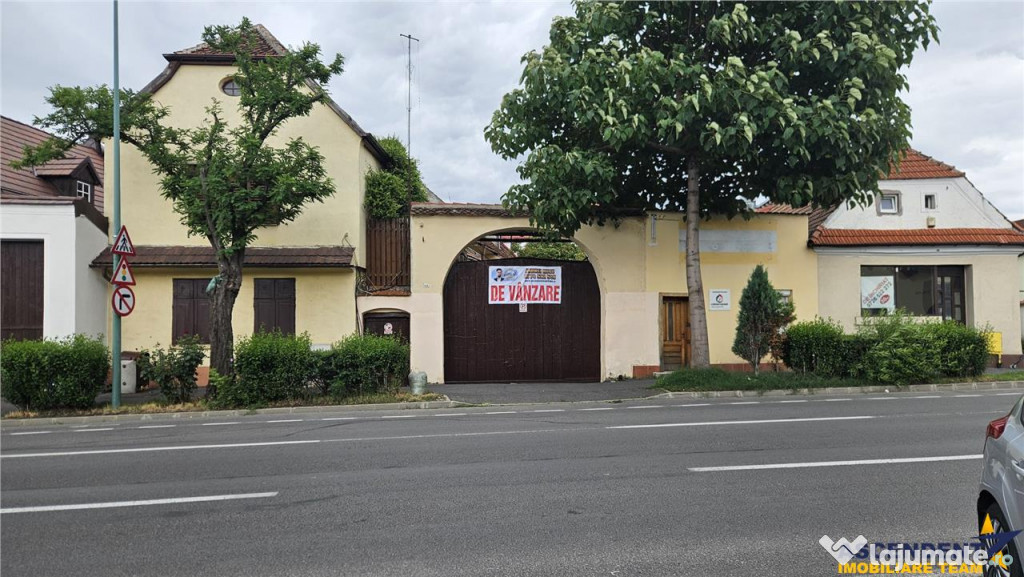 FILM3D!Casa arhitectura flexibila:2 unitati,500mp teren,locu