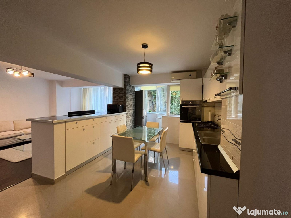Apartament 3 camere parc Zăvoi parter