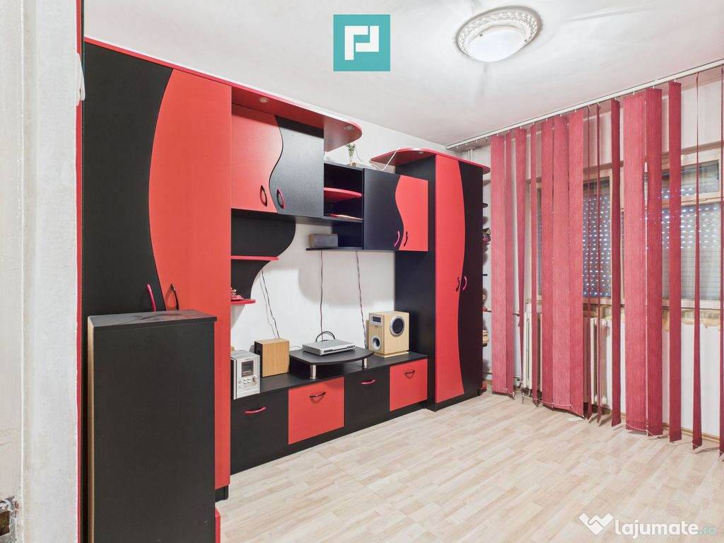 Apartament decomandat parter Piața Miorița