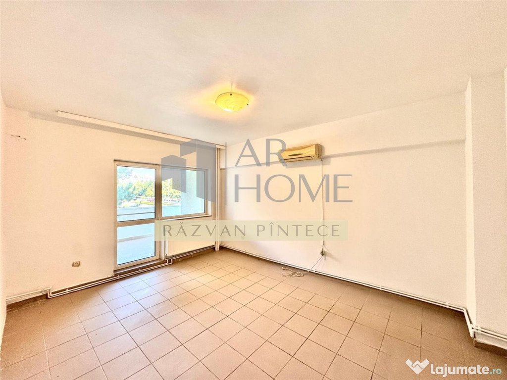 Apartament 3 camere, decomandat, centrala termica, ultracen