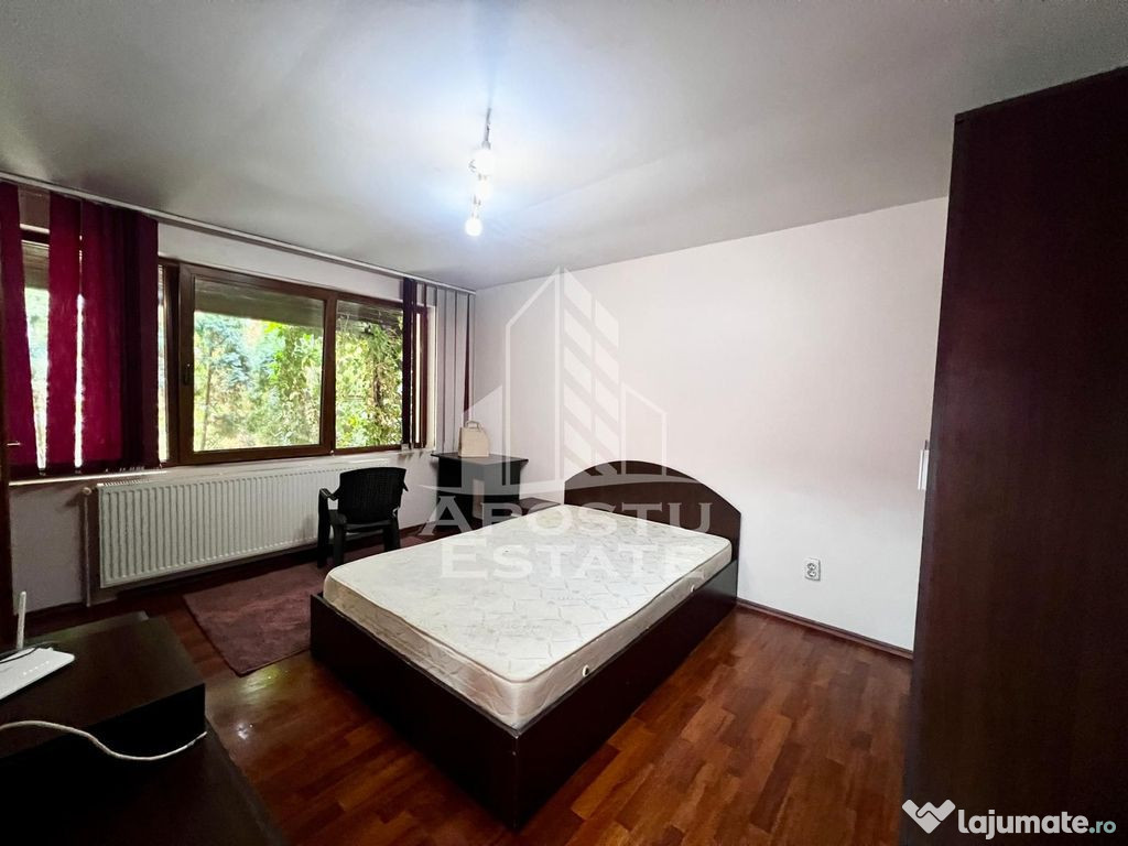 Apartament cu o camera, centrala proprie, loc de parcare,...