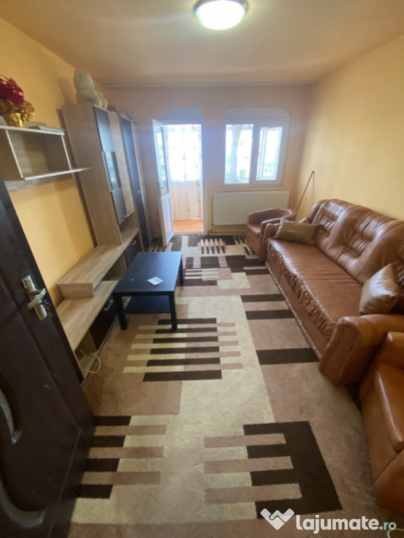 Apartament 3 camere decomandat,etaj 4/4 Bld. Racoteanu, Fili