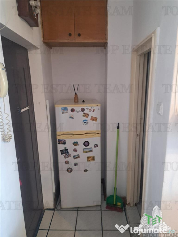 Garsoniera de in zona Favorit, mobilat si utiliat