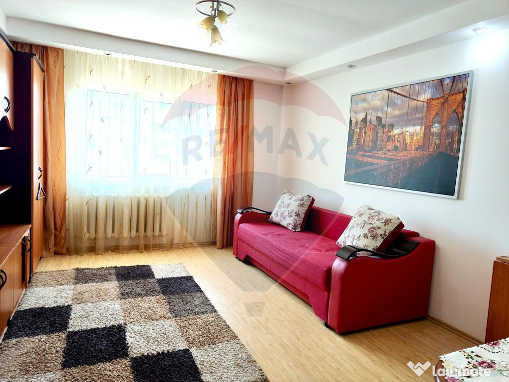 Apartament cu 3 camere de vânzare în zona Central/Fagaras