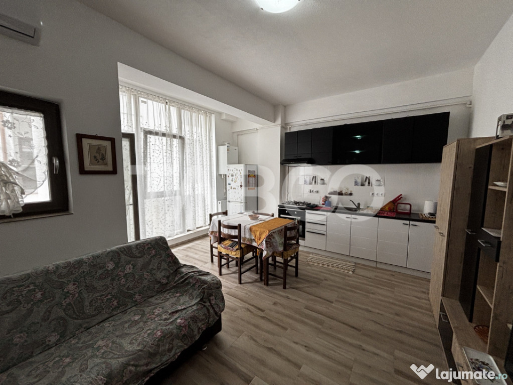 Apartament de vanzare 2 camere prima afisare zona Doamna Sta
