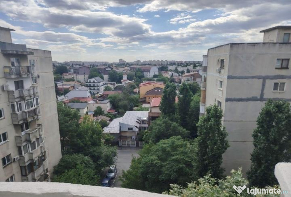 Brancoveanu etaj 8 decomandat