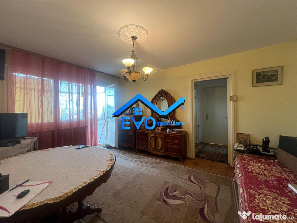 Apartament cu 2 camere , 50 mp , Semidecomandat , zona Cant