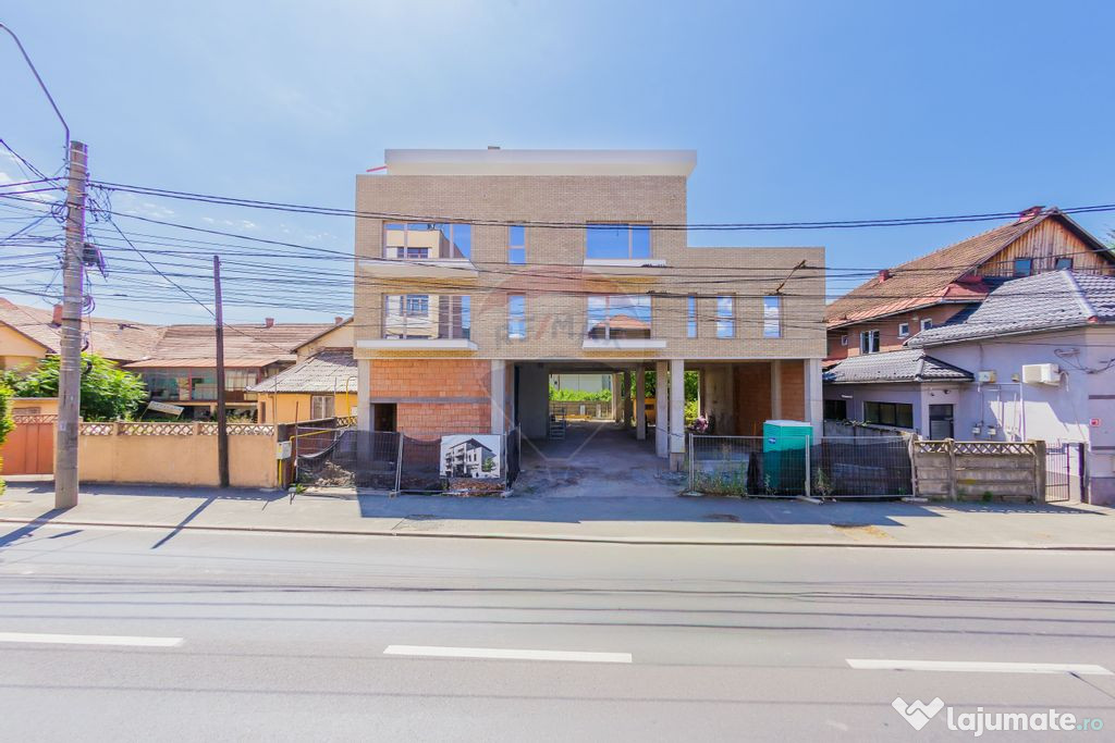 Apartament cu 2 camere de vânzare ultracentral în zona ...