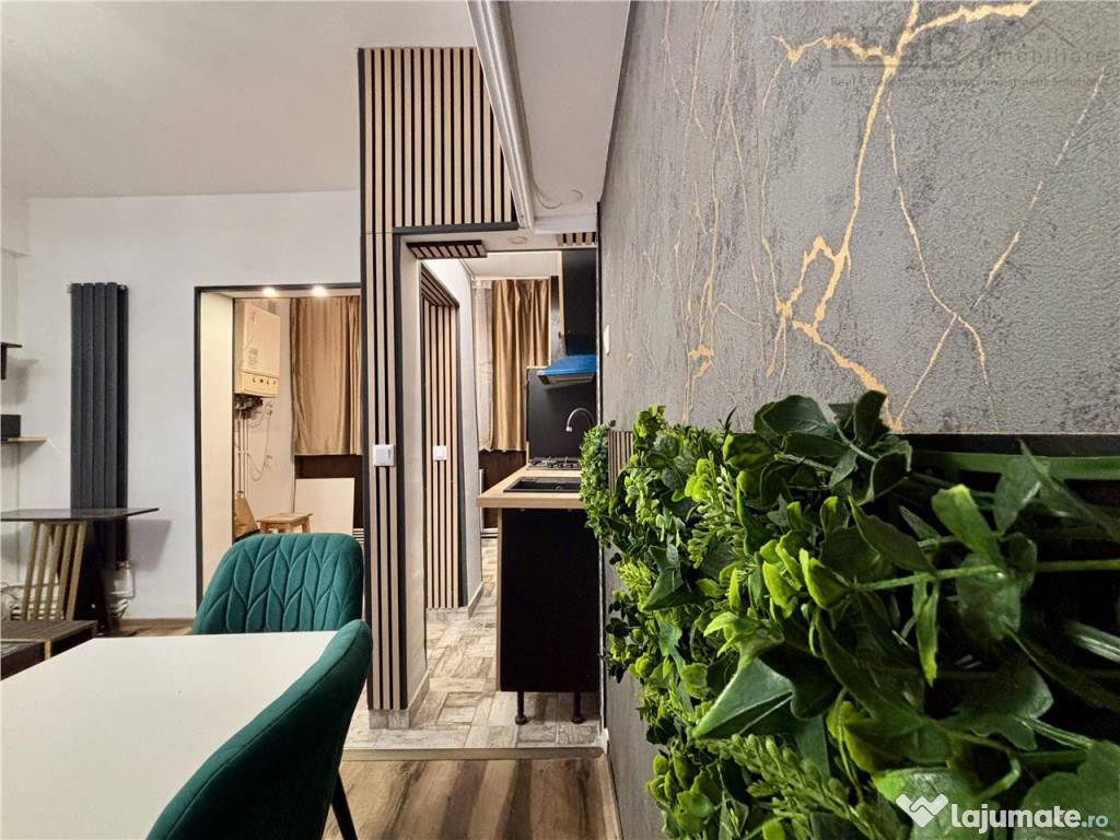 3 camere de , renovat | Roata Norocului