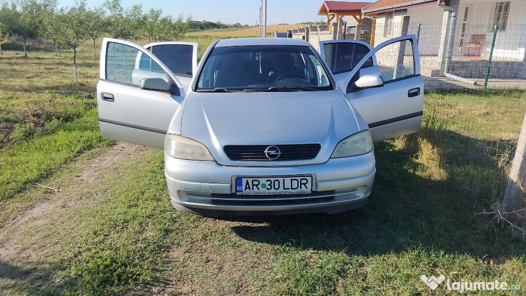 Opel Astra G classic berlina